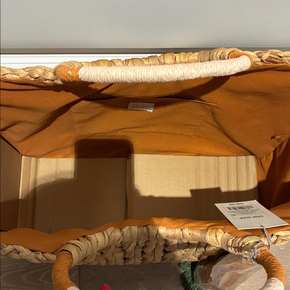 Handwoven Beach Tote Bag - Picture 2 of 4